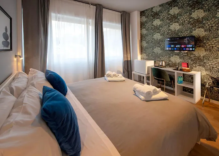 Vb Luxury